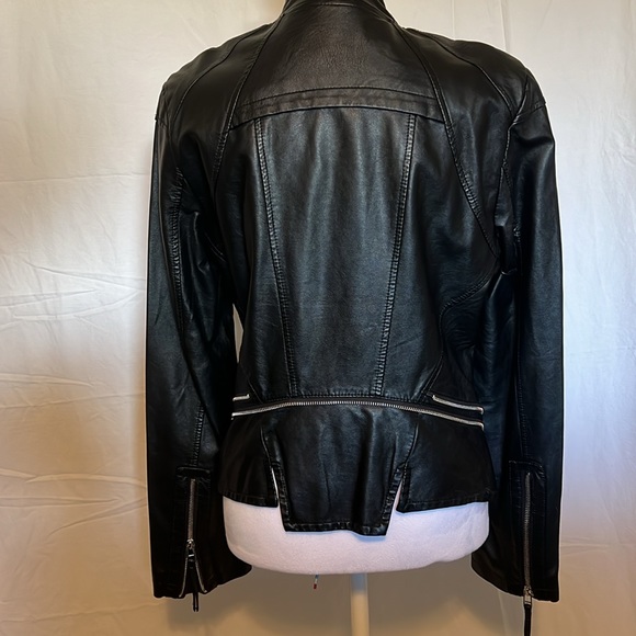 Leather faux black biker jacket tailored fit size XL - Picture 3 of 9